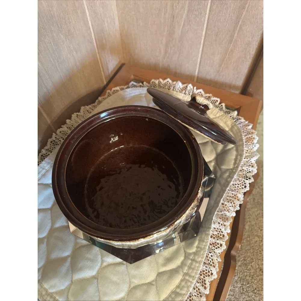 Hull Casserole With Lid In The 